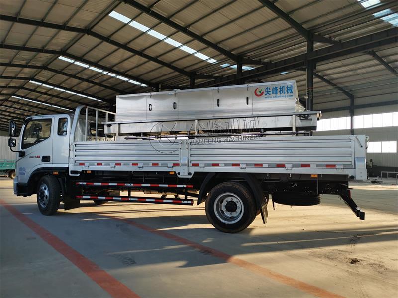 周轉(zhuǎn)箱清洗機(jī)