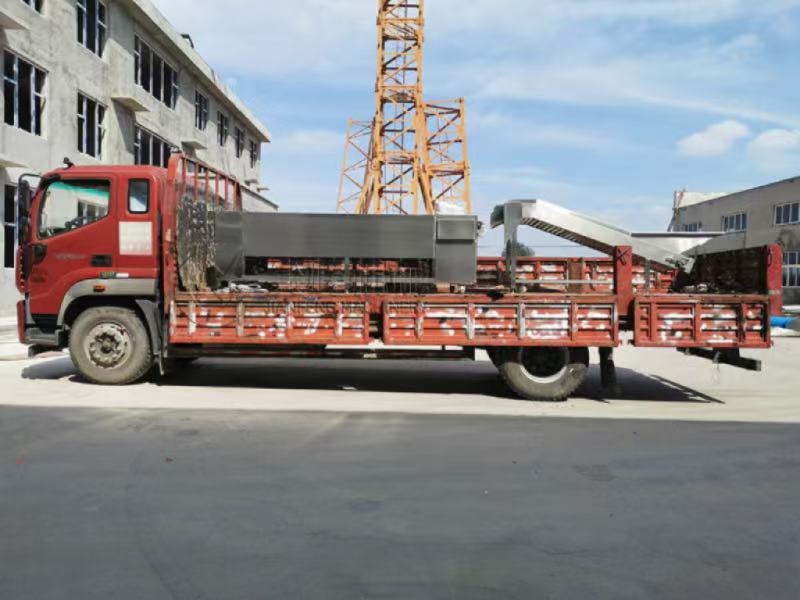 廣西北流市果蔬加工迎來(lái)新裝備：滾杠式分級(jí)機(jī)成功交付